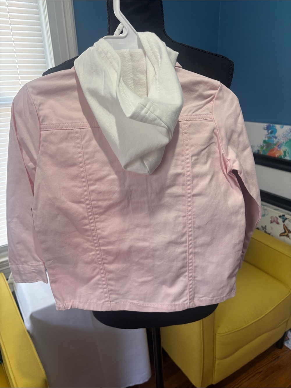 Girls' Light Pink Button-Front Jacket with Hood size 5 - Picture 2 of 2